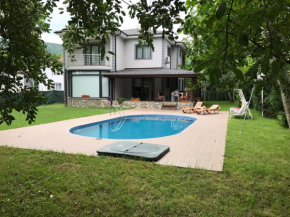 Отель Bahçe'de Villa  Рюстемпаша